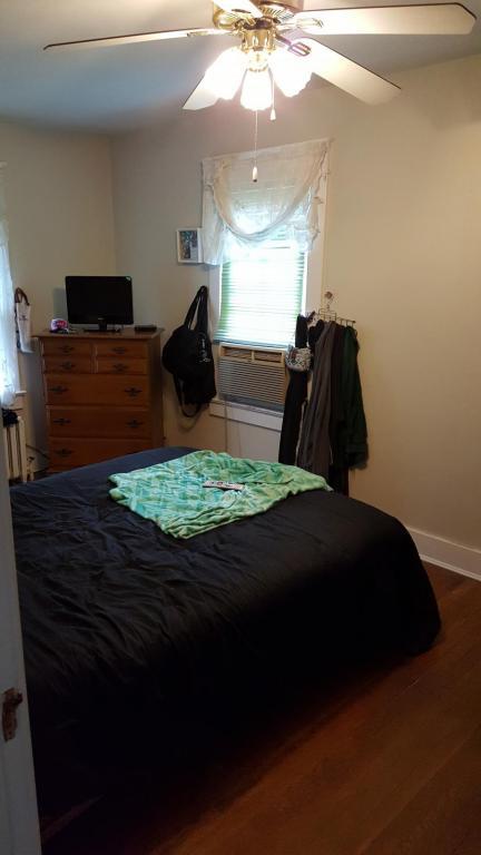 Building Photo - 803 Vickroy Ave