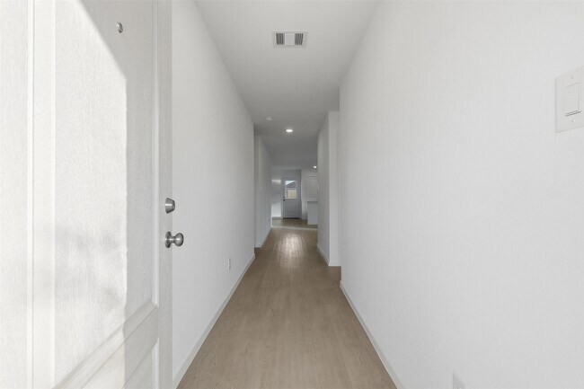 Building Photo - 1506 Amber Skies Ln