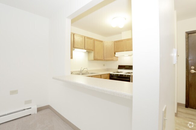 1 Bedroom Standard - Kitchen - Village Grove Apartments - 62 +