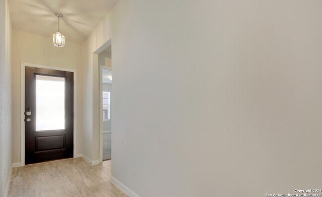 Building Photo - 5542 Black Walnut