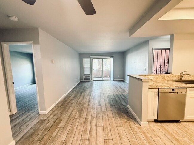 Foto del edificio - Updated 1 bedroom-1 bath, First Floor Condo in Desirable Rancho Mission Villas