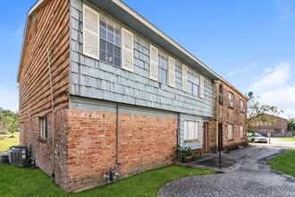 Building Photo - 3115 Falk Ct