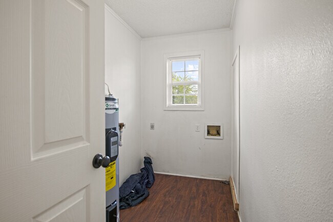Building Photo - 4369 Co Rd 1342
