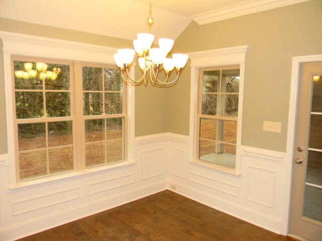 Foto del edificio - Modern 4BR Home with Open Layout, Granite Counters & Community Pool Access