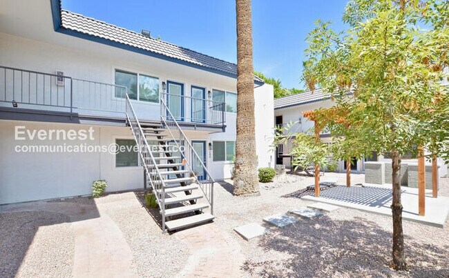 Foto del edificio - 2539 N 48th St