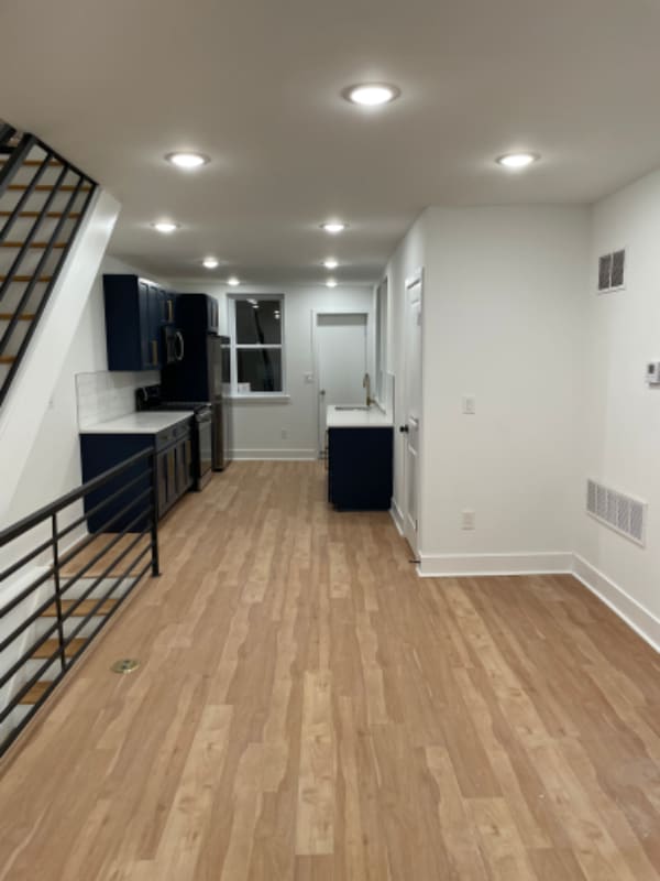 Building Photo - 1541 S Etting St