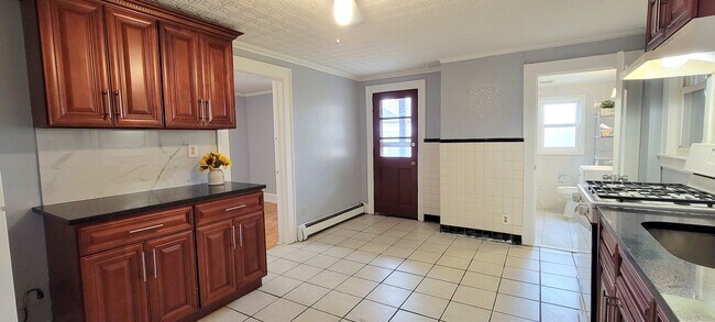 ROBLE - 122 Cross St