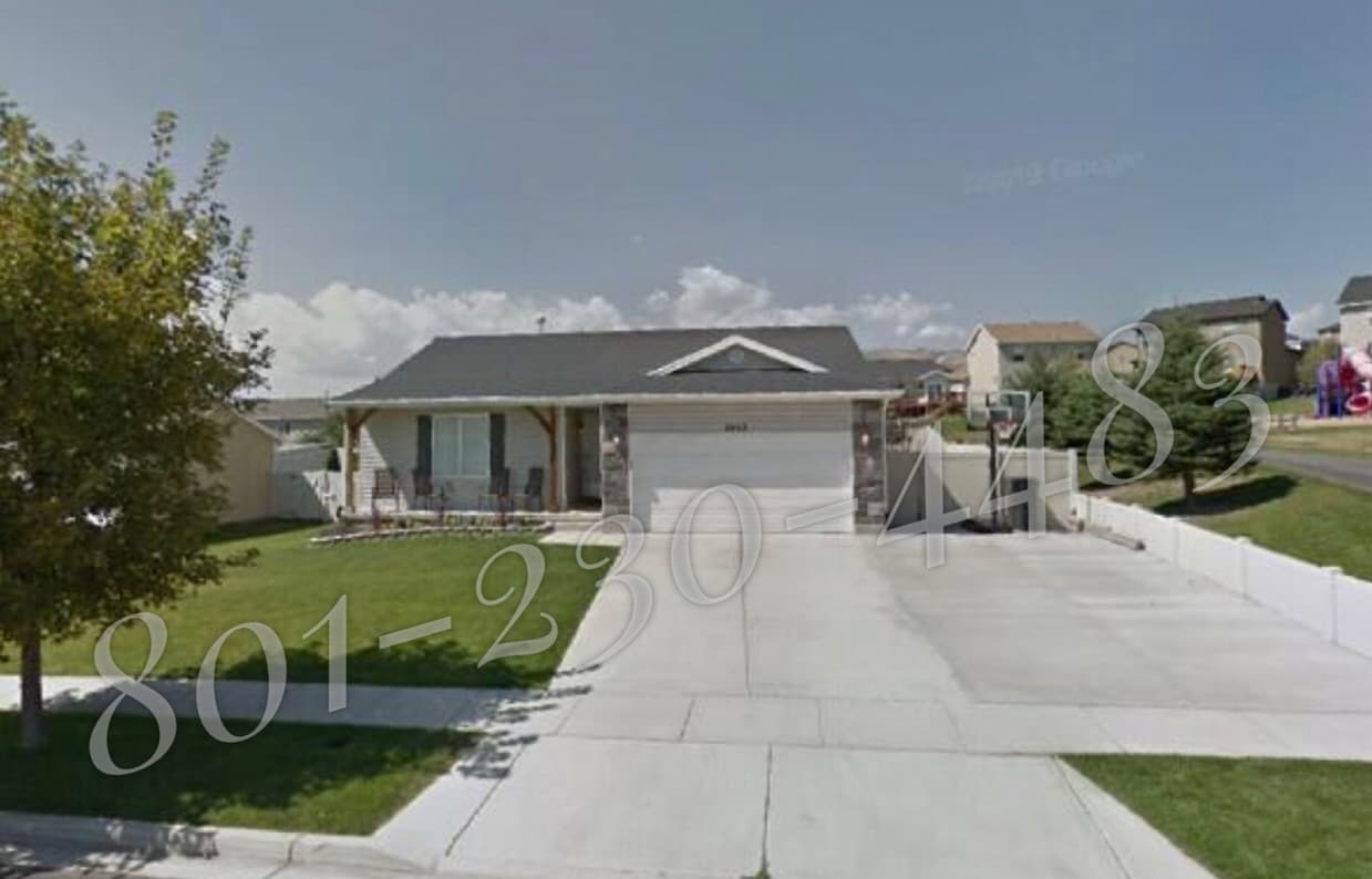 3 to 4 BED 2 BATH 1/2 FIN BASEMENT W/ UPGRADES - 2063 Boysenberry Dr