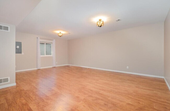 Building Photo - 22 Dougherty Dr