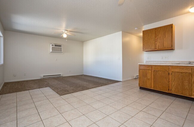 Foto del edificio - 3 Bedroom, Single-story Townhomes for rent...