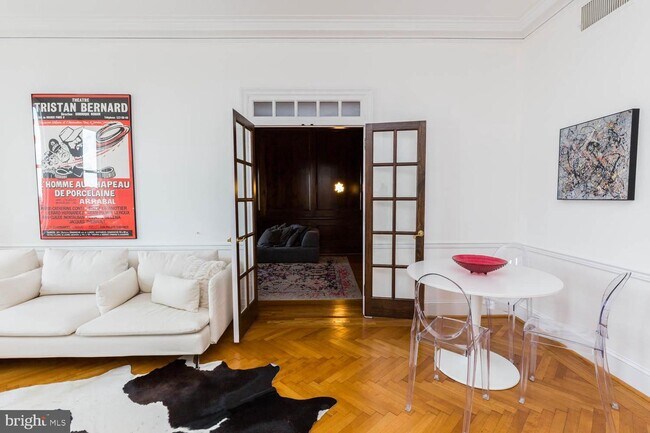 Foto del edificio - 237 S 18th St