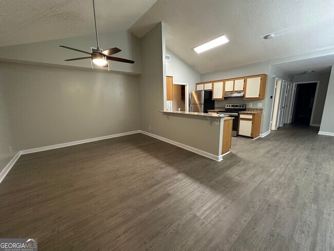 Building Photo - 112 Brookhaven Cir