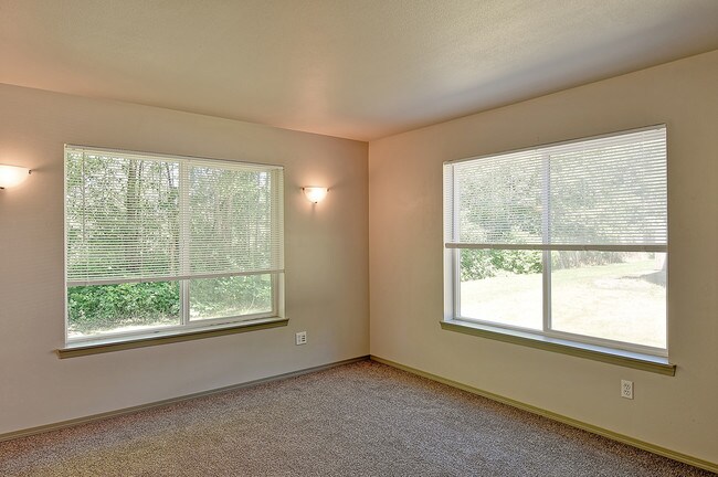 Building Photo - 504 Alder Pl