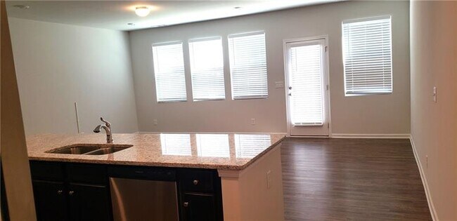 Foto del edificio - 209 Turner Ln