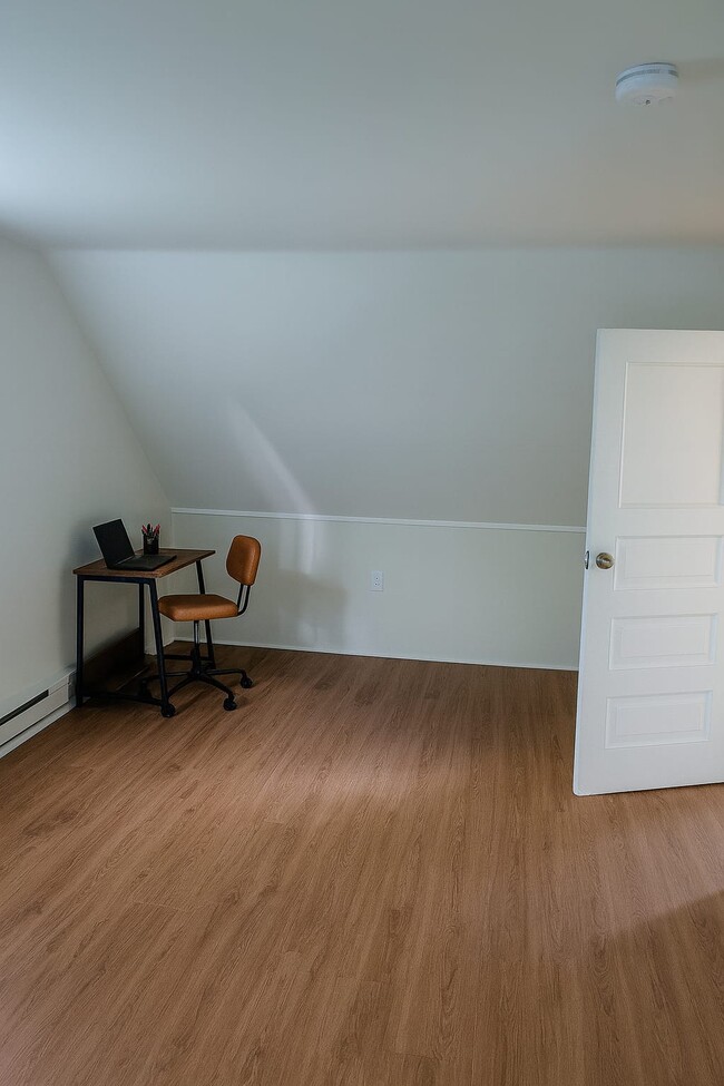 Desk and chair included - 99 Custer St