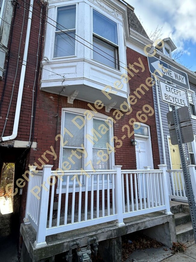 Building Photo - 5 Bedroom Home in York City School District