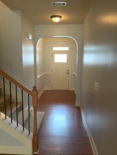 Building Photo - 2312 Oakton Pl