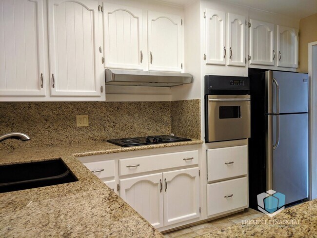 Foto del edificio - 3 br, 2 bath House - 2333 Darwin Street