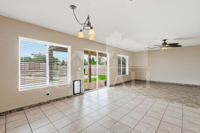 Building Photo - 11319 W Madisen Ellise Dr