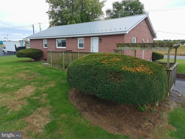 Building Photo - 623 Kriner Rd