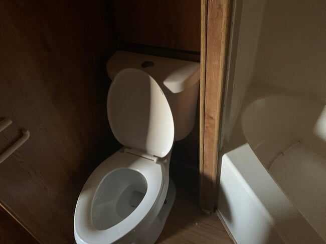 Foto del edificio - 6206 Green Acres Ln