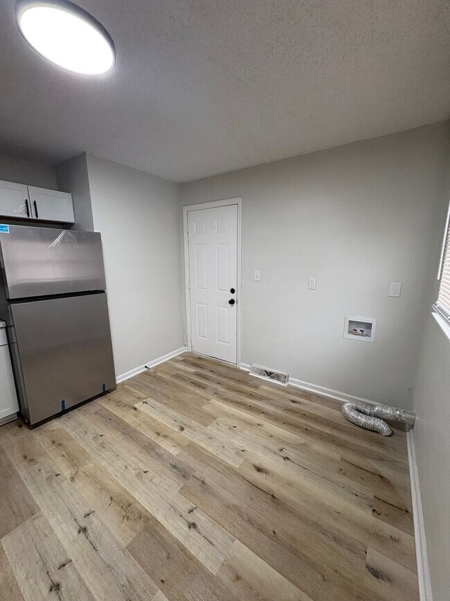 Foto del edificio - Renovated 3bed/1bath in Greensboro!