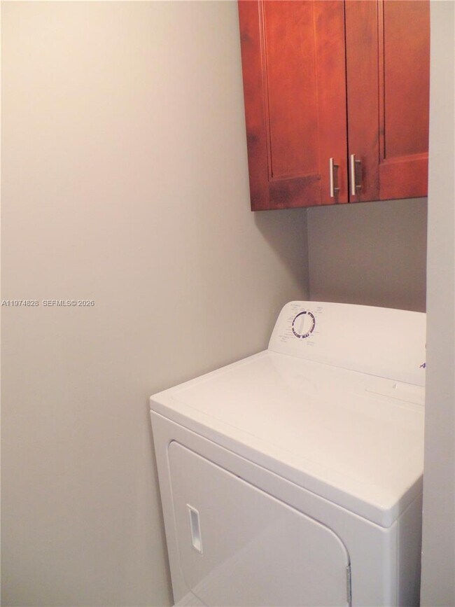 Foto del edificio - 1239 SW 46th Ave