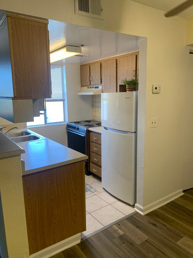 12123 W Bell Rd Unit 216, Surprise, AZ 85378 Condo for Rent in