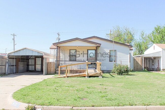Photo - 317 W Peach St House
