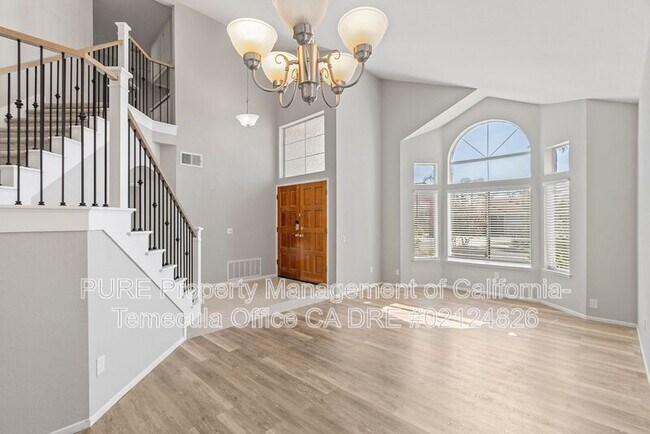Building Photo - 39795 Highbury Dr