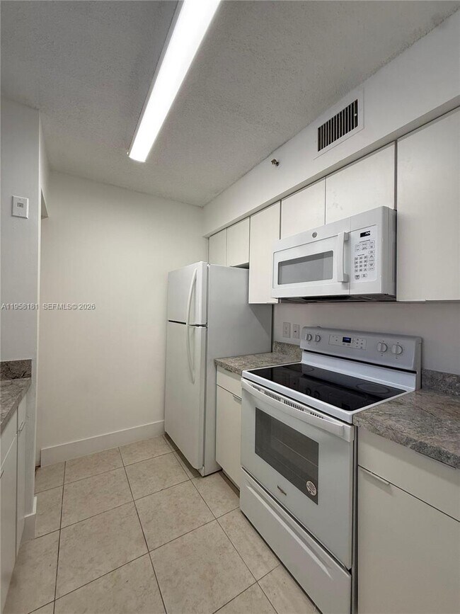 Foto del edificio - 2103 Renaissance Blvd