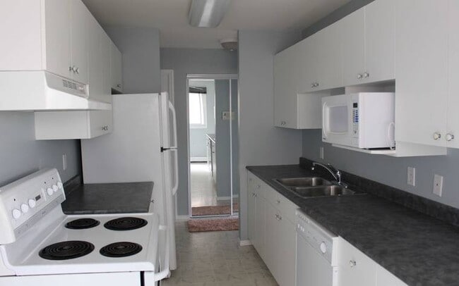 Building Photo - 3825 Luther Pl