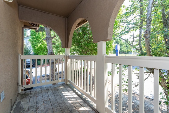 Interior Photo - West Main At The Park