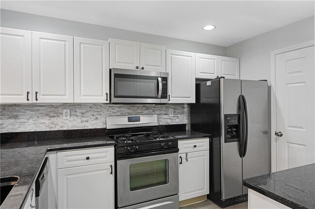 Foto del edificio - 220 Renaissance Pkwy NE