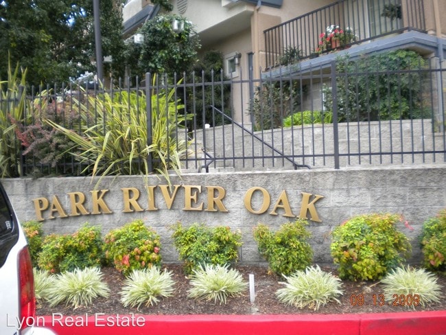 Building Photo - 7780 Park River Oak Cir