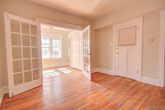 Building Photo - 3139 Halliday Ave