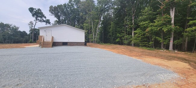 Building Photo - Ready to Move in