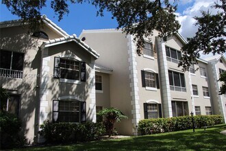 Building Photo - 2803 N Oakland Forest Dr