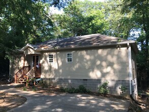 Building Photo - 1673 S Milledge Ave