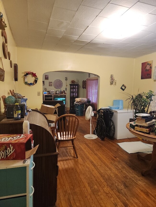 Building Photo - 223 High St