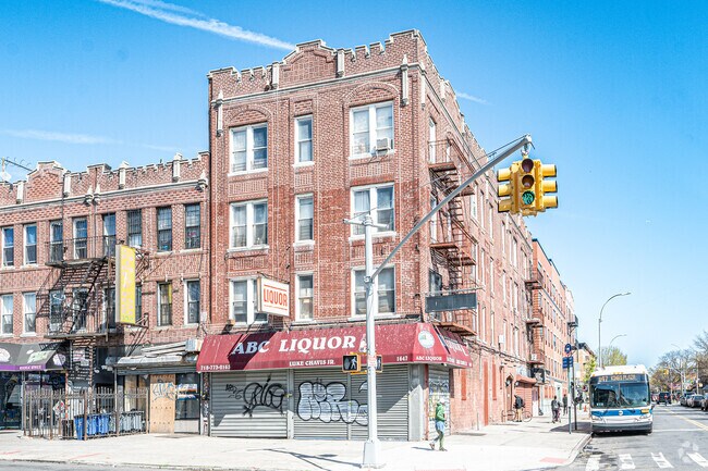Building Photo - 558 Ralph Ave