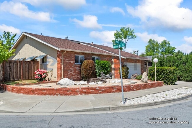 Building Photo - 38596 Athy St