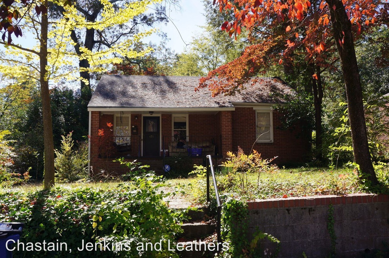 Primary Photo - 470 Morton Ave
