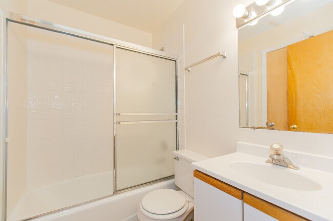 Foto del edificio - 2260 N Clark St