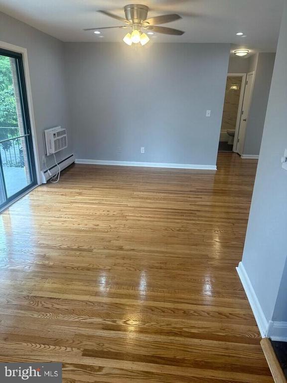 Foto del edificio - 1016 W Baltimore Pike