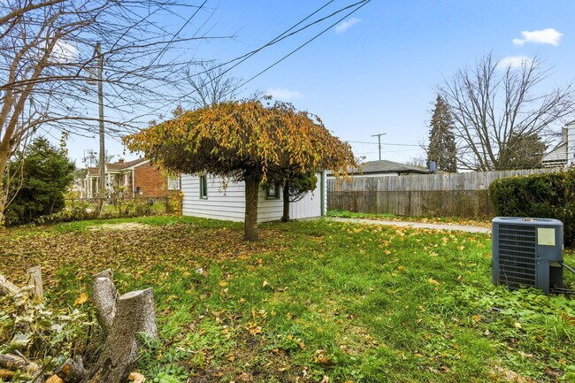 Building Photo - 1541 Washington Ave