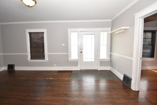 Foto del edificio - Elkhart 3 bedroom 1 bath home.