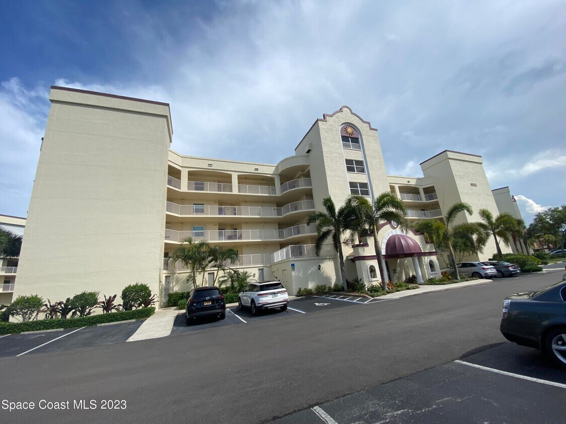 8931 Lake Dr, Cape Canaveral, FL 32920 Townhome Rentals in Cape