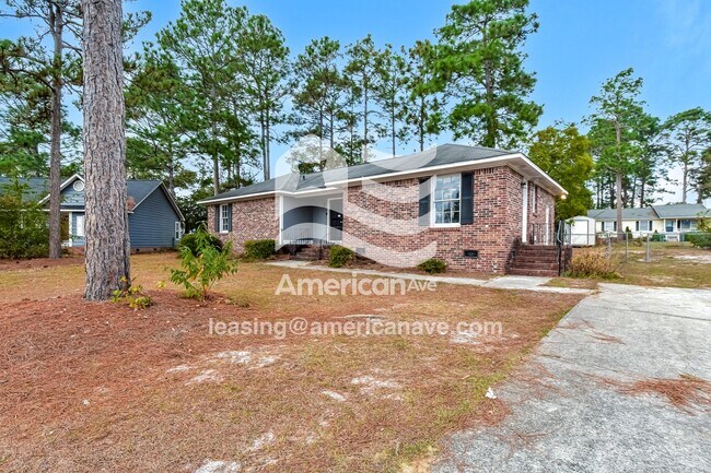 Building Photo - 111 Carlsbad Ct