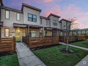 Building Photo - 870 Dulaney Ct